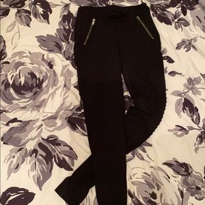 Black Motto Leggings